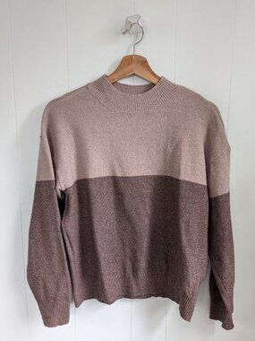 STYLUS Two-Tone Dusty Pink and Brown Crewneck Sweater